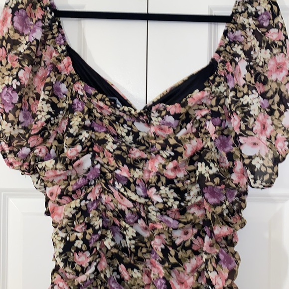 Floral ruched dress size 1X - Picture 8 of 8